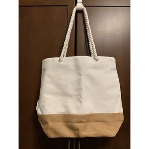 NEW - Aveda Beach Carryall Tote (beach bag)